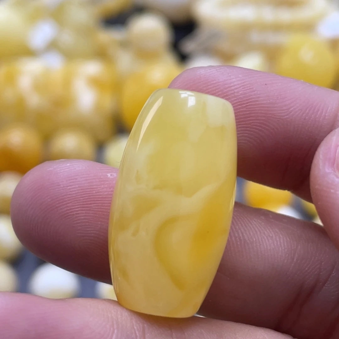 蜜蜡未镶嵌裸石15*27.7mm