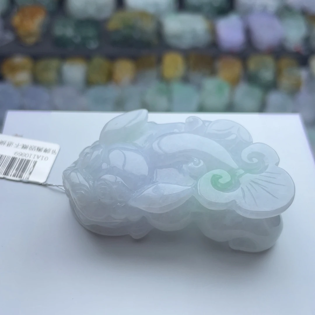 翡翠颈饰未镶嵌貔貅