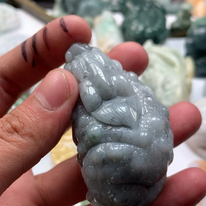 翡翠未镶嵌颈饰保真天然a货翡翠