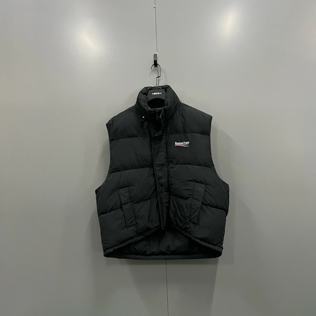 99新 Balenciaga/巴黎世家 727 101948 黑色刺绣羽绒马甲 44码