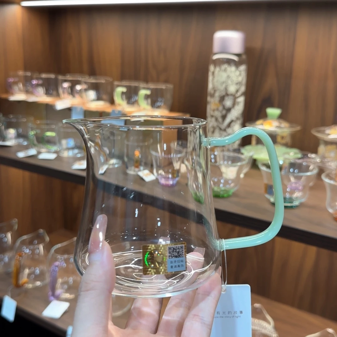 禾器卓然浅玉色。。。。