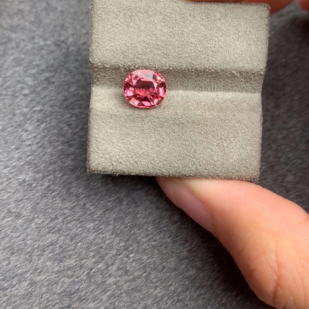 未镶嵌1.84ct碧玺