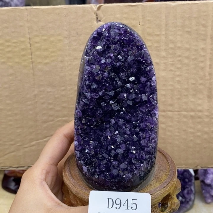 未镶嵌水晶大型摆件（非配饰）