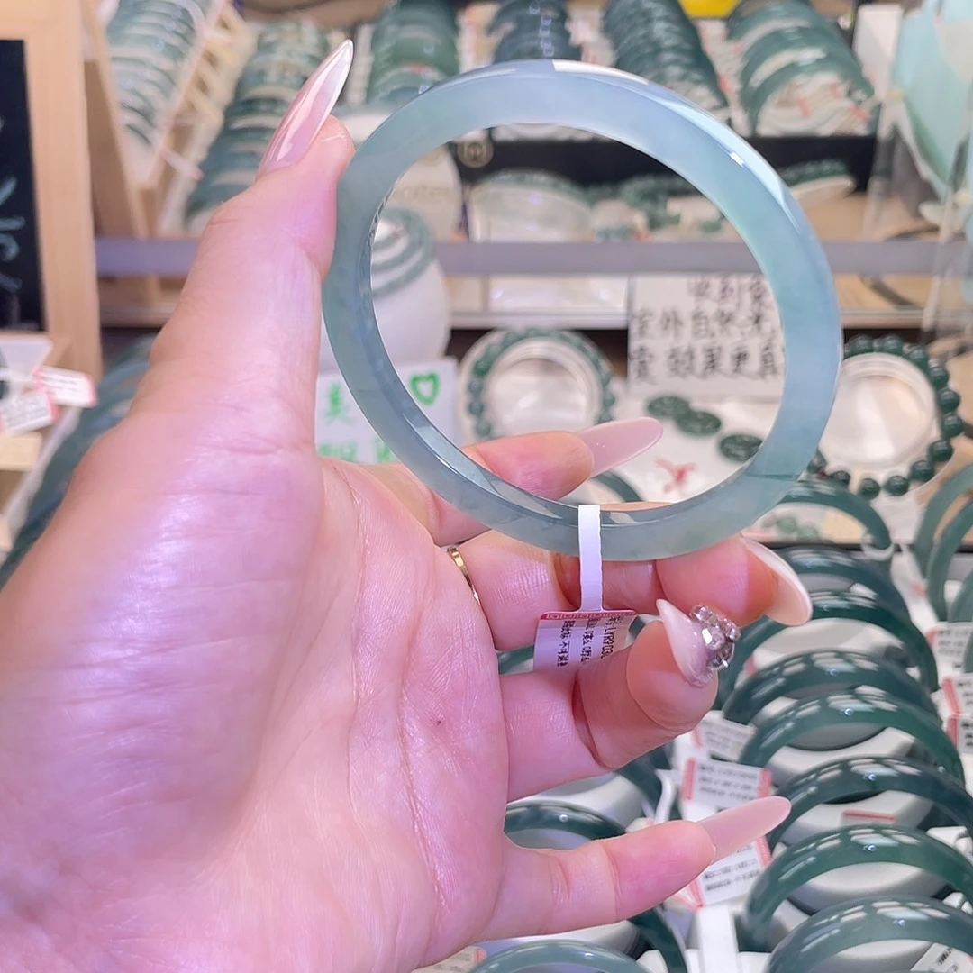 翡翠未镶嵌手镯方鐲59-60圈