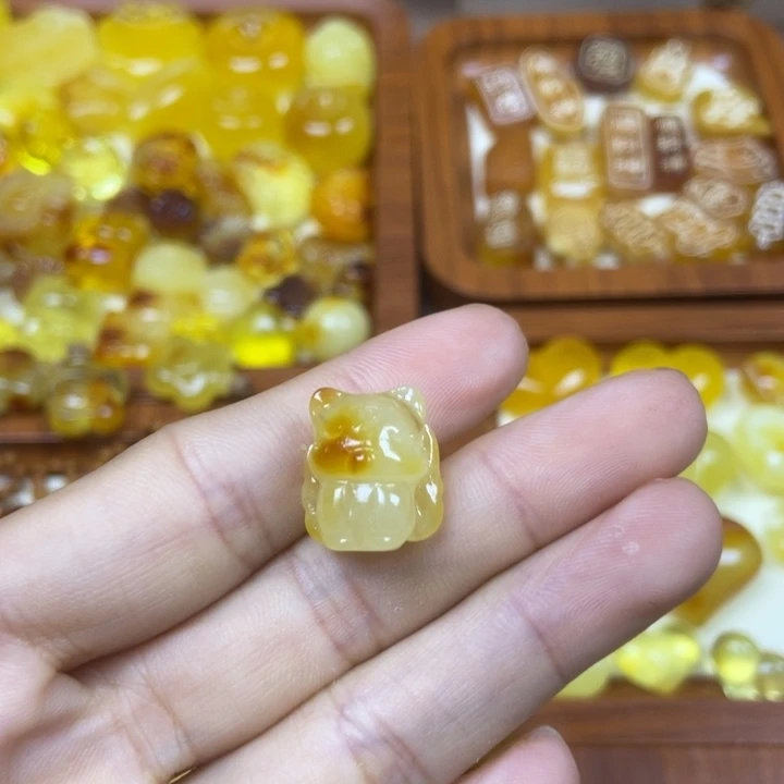 橄榄核吊坠九尾狐132
