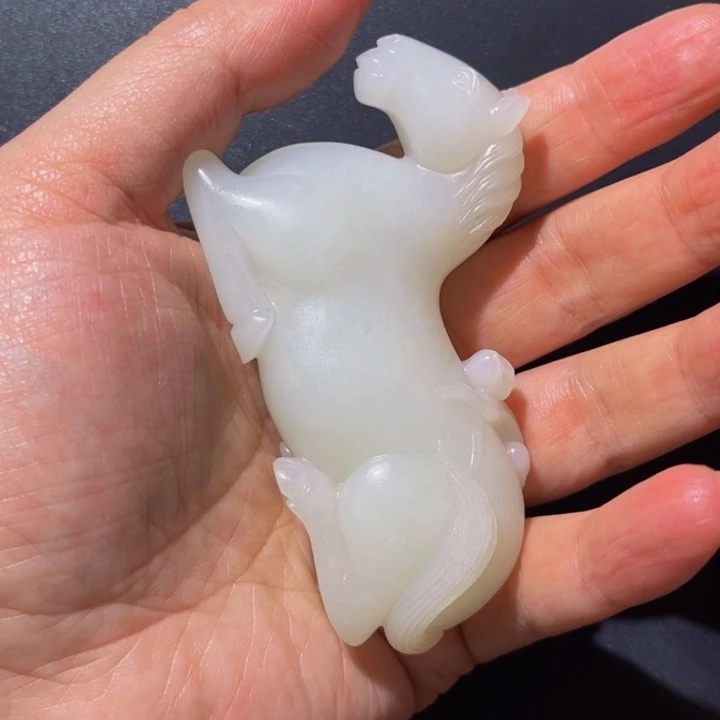 和田玉颈饰未镶嵌八**俗