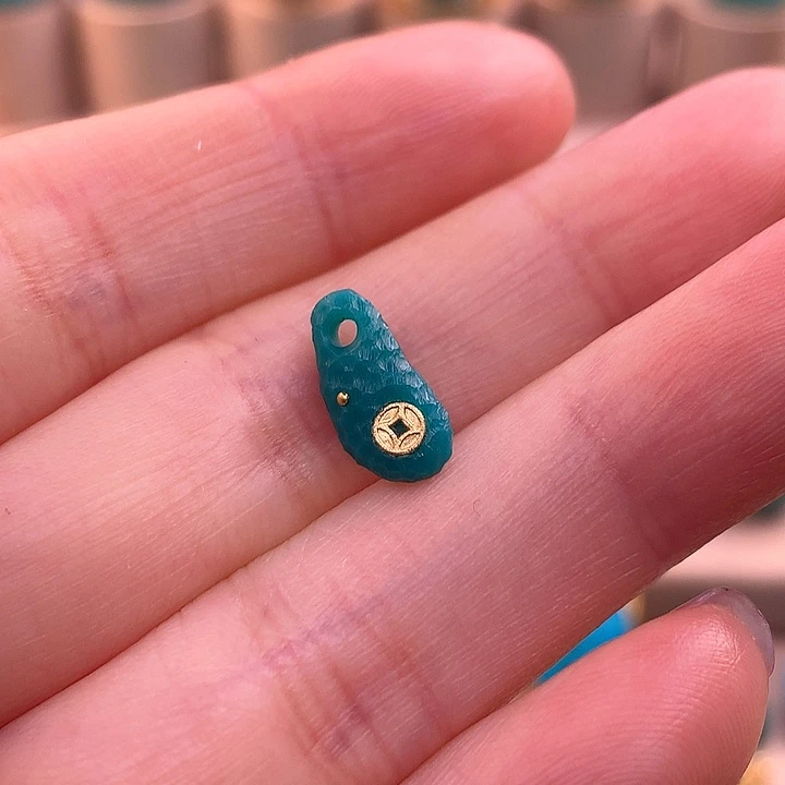 绿松石配饰未镶嵌