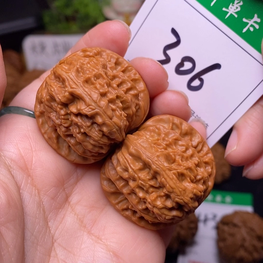 把件文玩核桃306白狮子3.7