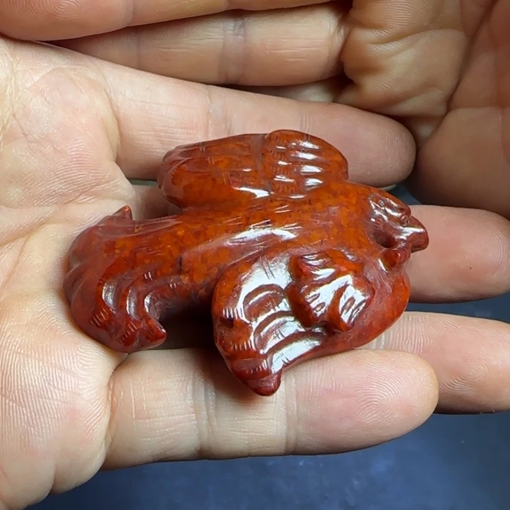 玉***人和田玉未镶嵌挂件