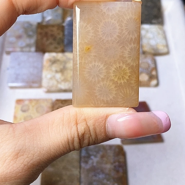 硅化玉颈饰合金重****狗吊坠