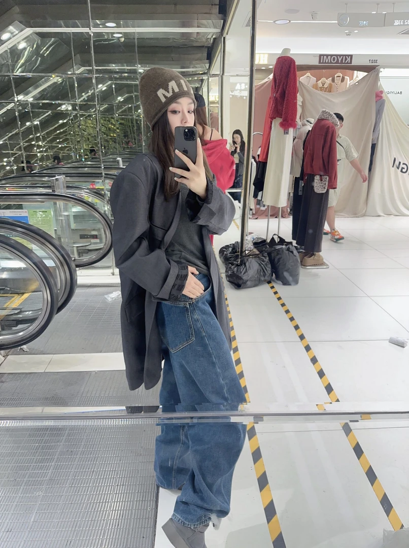 2025冬季新款时尚宽松显瘦牛仔裤极简风休闲百搭