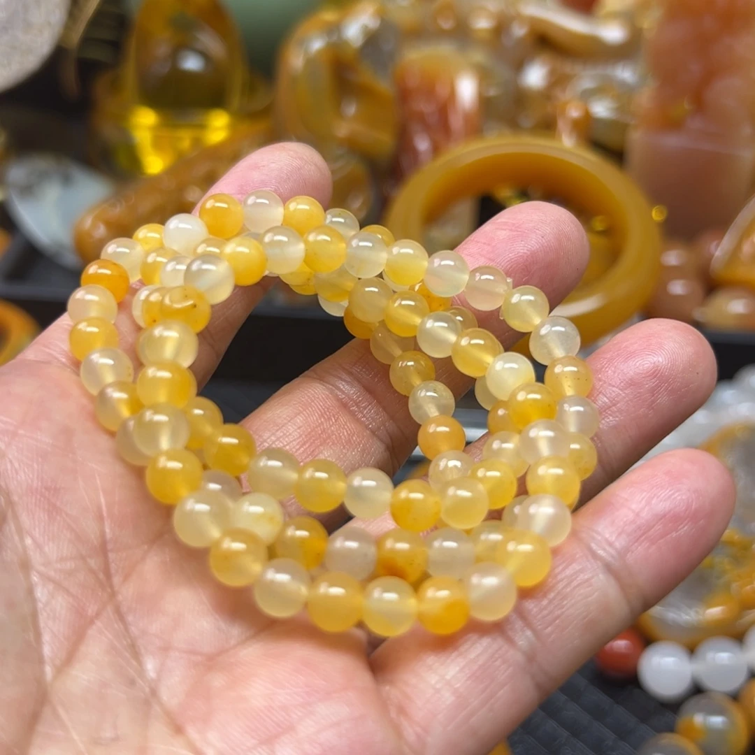 石英质玉未镶嵌颈饰