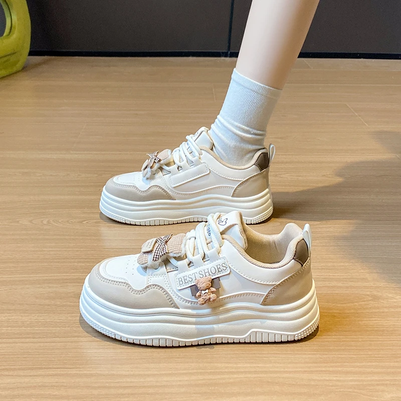 2025新品爆款厚底真皮小众韩版女鞋春季新款时尚休闲板鞋女鞋