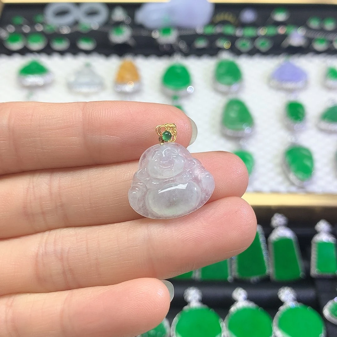 颈饰18K金镶嵌翡翠吊坠