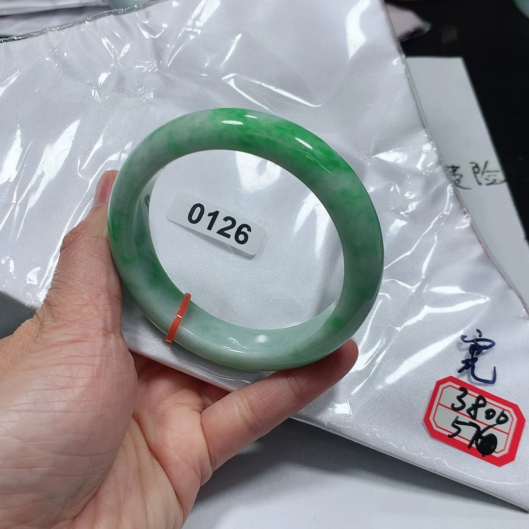 翡翠手镯未镶嵌天然缅甸A货翡翠手镯