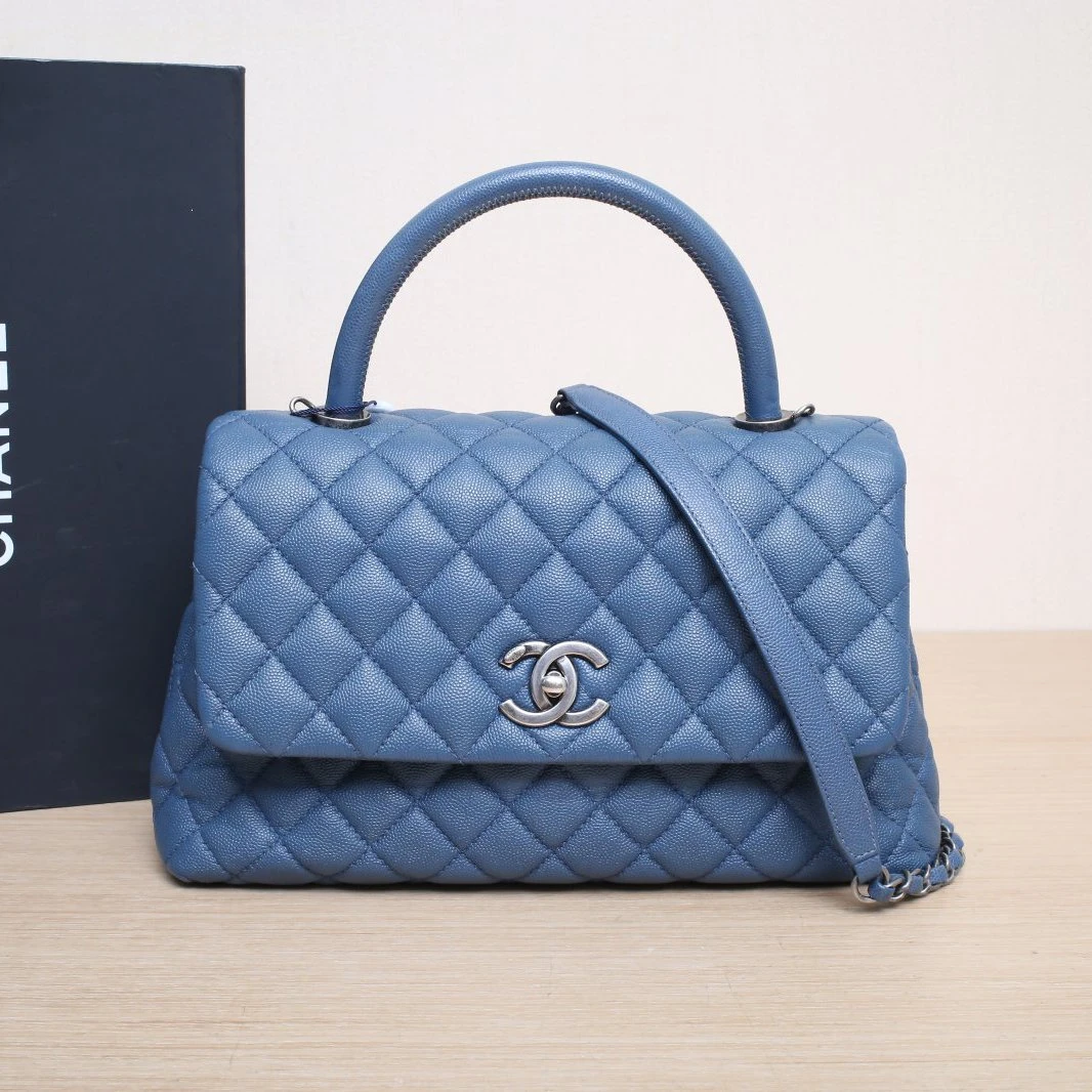 95新 Chanel/香奈儿 【娇】斜挎包 皮革C 23开 银扣 P225275723