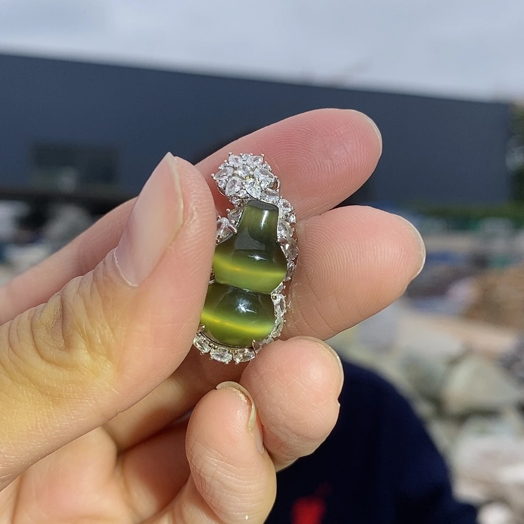 未镶嵌手链和田玉猫眼葫芦