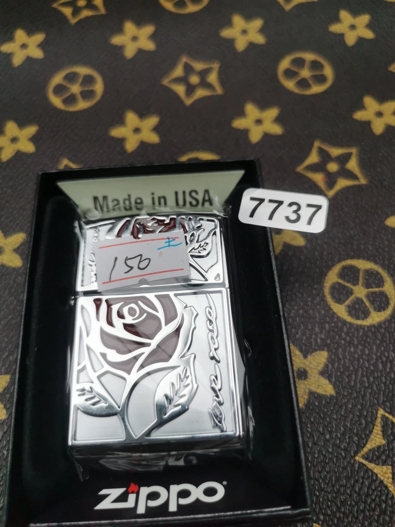 Zippo打火机回血23F贴章玫瑰-7737