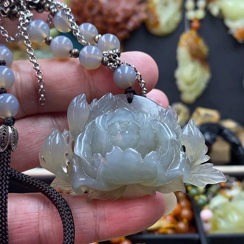 【闪购商品】蛇纹石玉吊坠未镶嵌