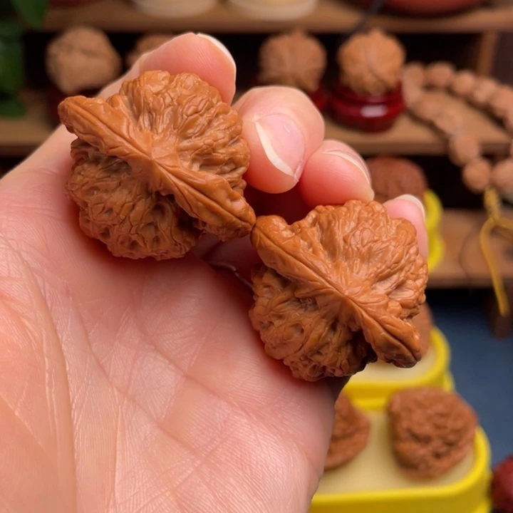 文玩核桃把件金公子40