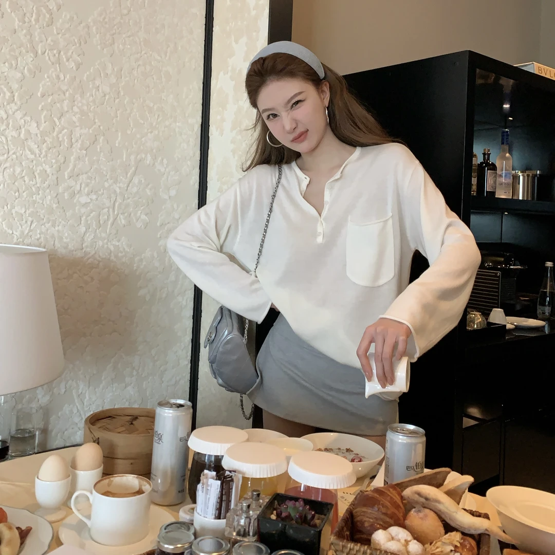 【满分舒适感】 软糯糯口袋百搭显瘦长袖针织T恤