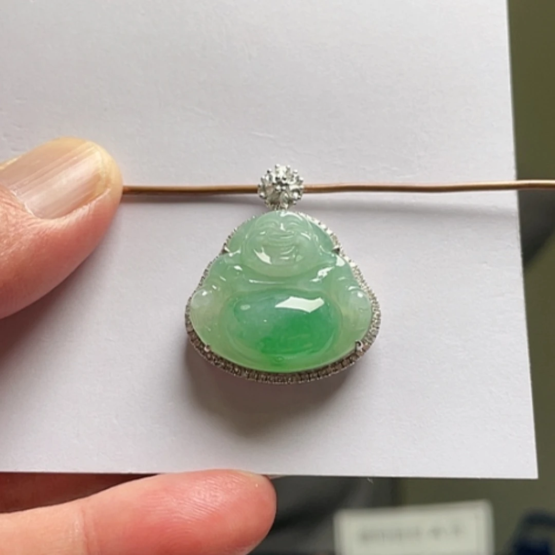 【闪购商品】吊坠(不含链)18K金镶嵌翡翠
