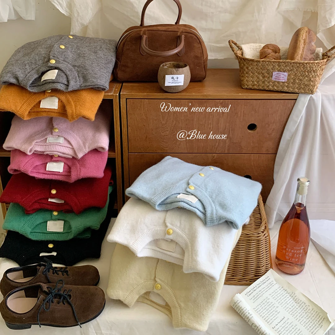 法式温柔小金扣云朵手感针织开衫女秋日韩休闲毛衣外套上衣