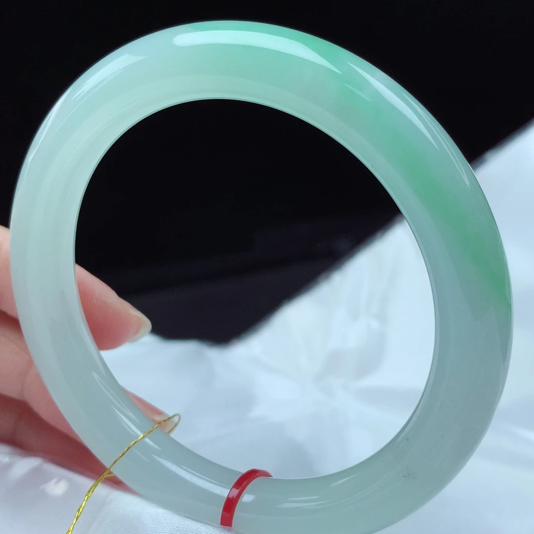 翡翠未镶嵌手镯56圈0330