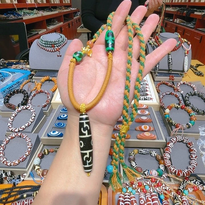 未镶嵌玛瑙/玉髓珠宝奇石