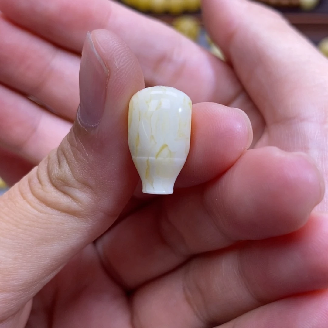 琥珀未镶嵌珠宝奇石10.5