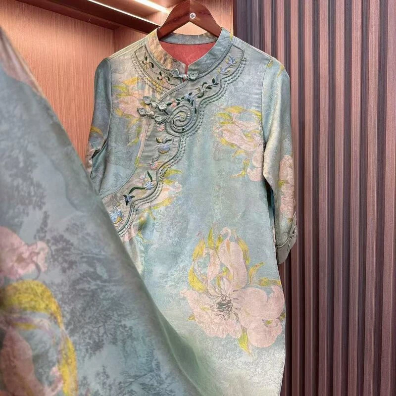 栀颜-3-中式国风立领斜襟刺绣气质连衣裙