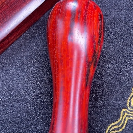 紫檀木类成套家具梅瓶