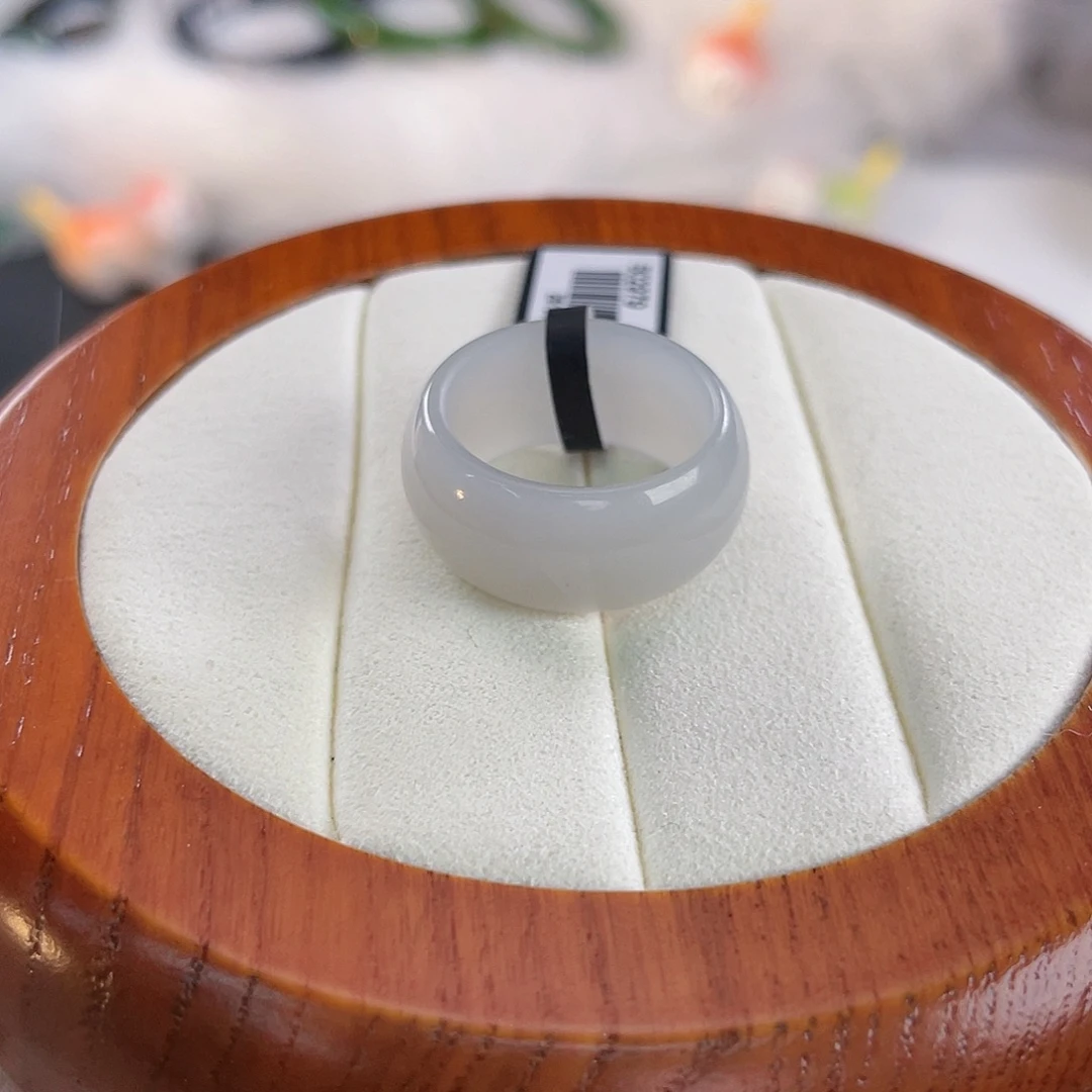 和田玉未镶嵌戒指l 紫色轮胎。17.6。不退换