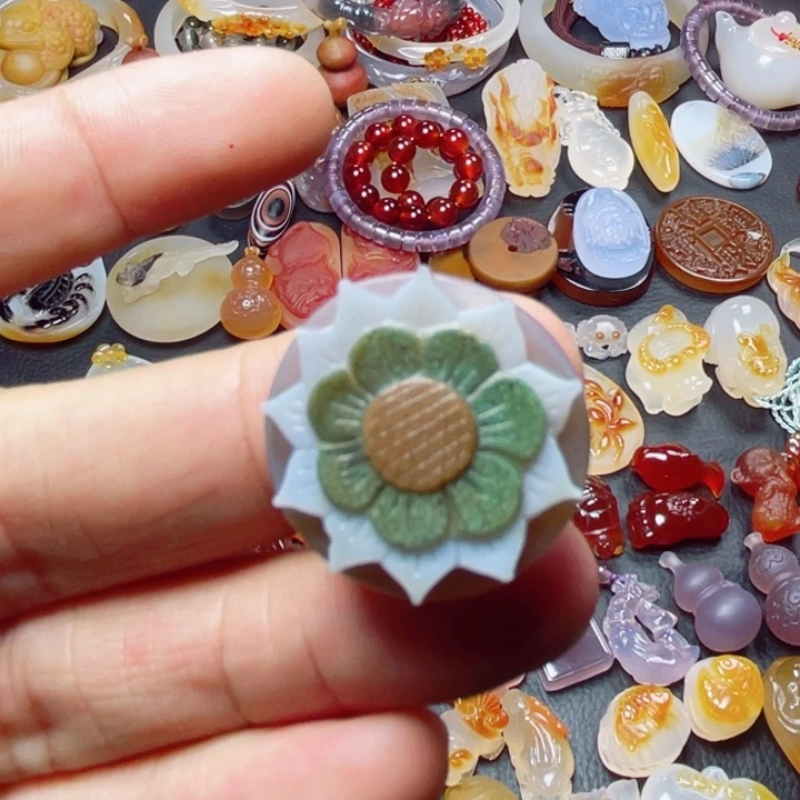 加***！玛瑙/玉髓未镶嵌颈饰