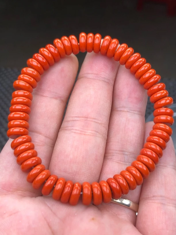 302满色满肉南红8mm隔片手串