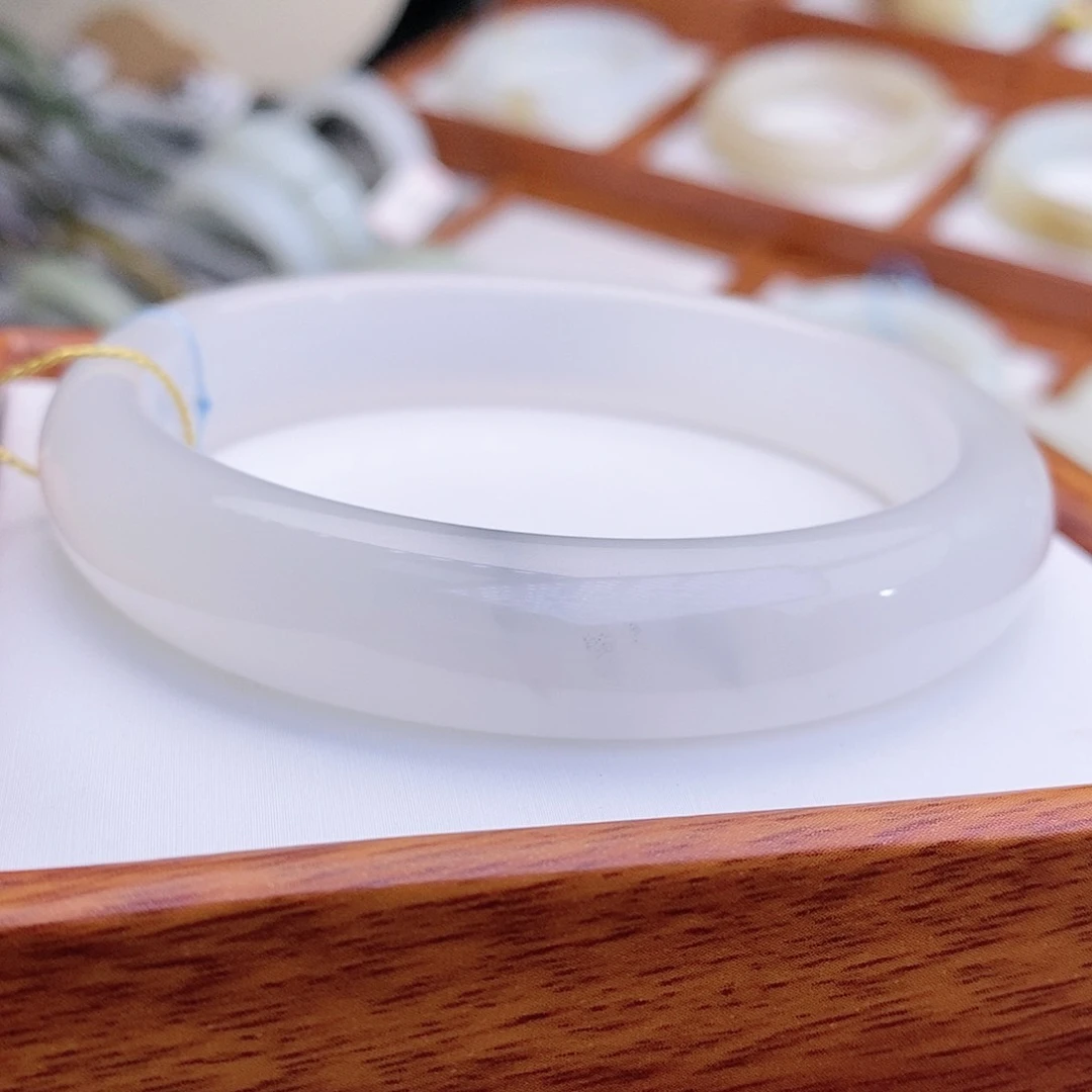 和田玉手镯未镶嵌敬**舞61.2