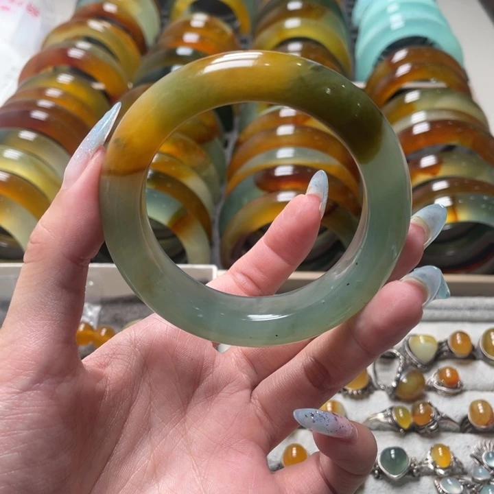 蛇纹石玉未镶嵌手镯56.3