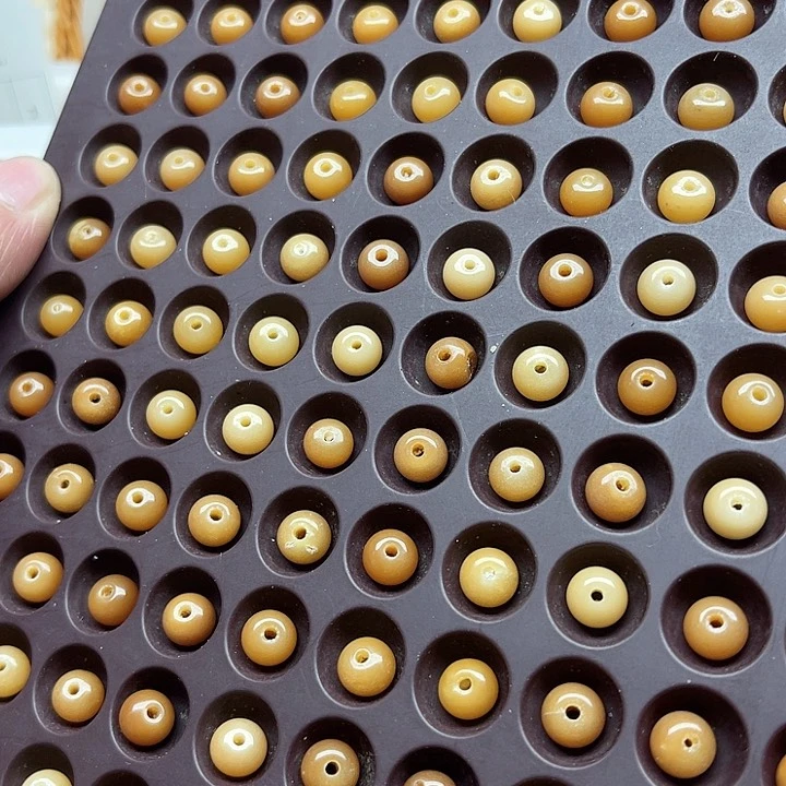 白玉菩提吊坠瑕疵8-6风化苹果200颗