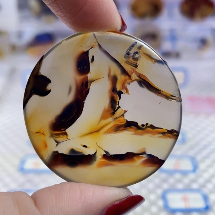 玛瑙/玉髓颈饰未镶嵌