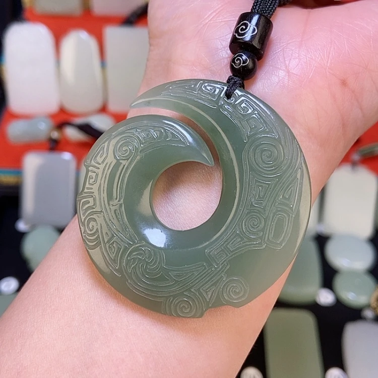 【闪购商品】颈饰未镶嵌和田玉