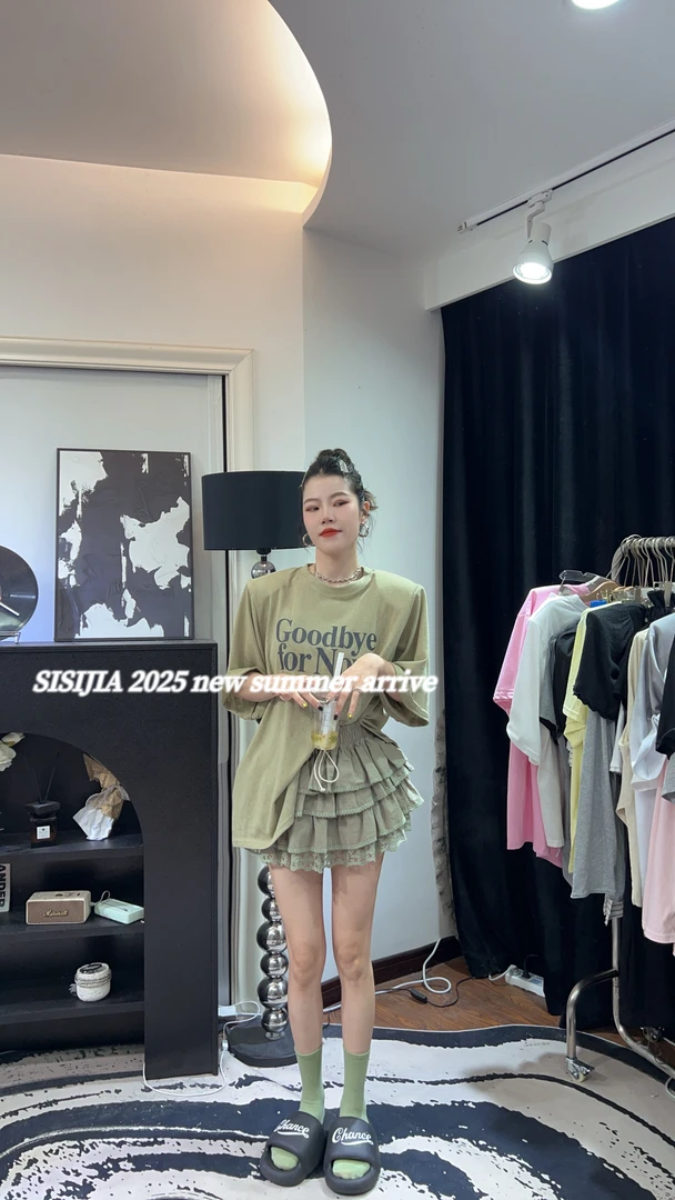 字母中长款印花短袖简约通勤T恤百褶圆领富家千金风休闲绿色夏季