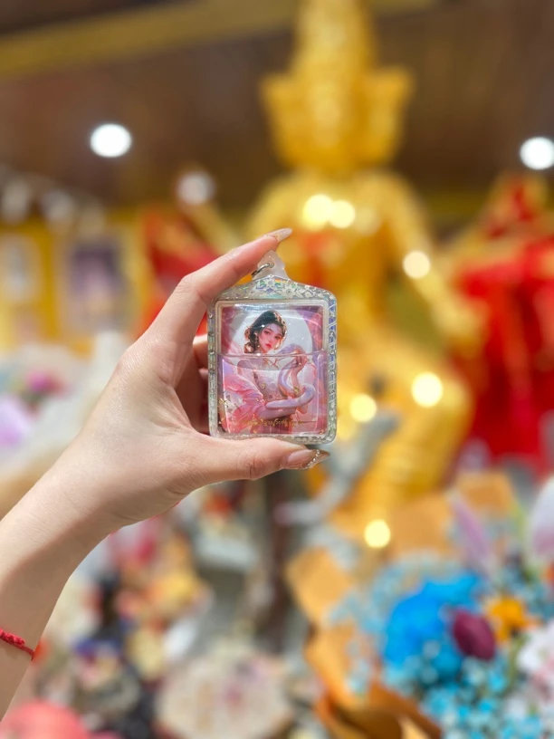 如意白姐姐泰泰特色摆件