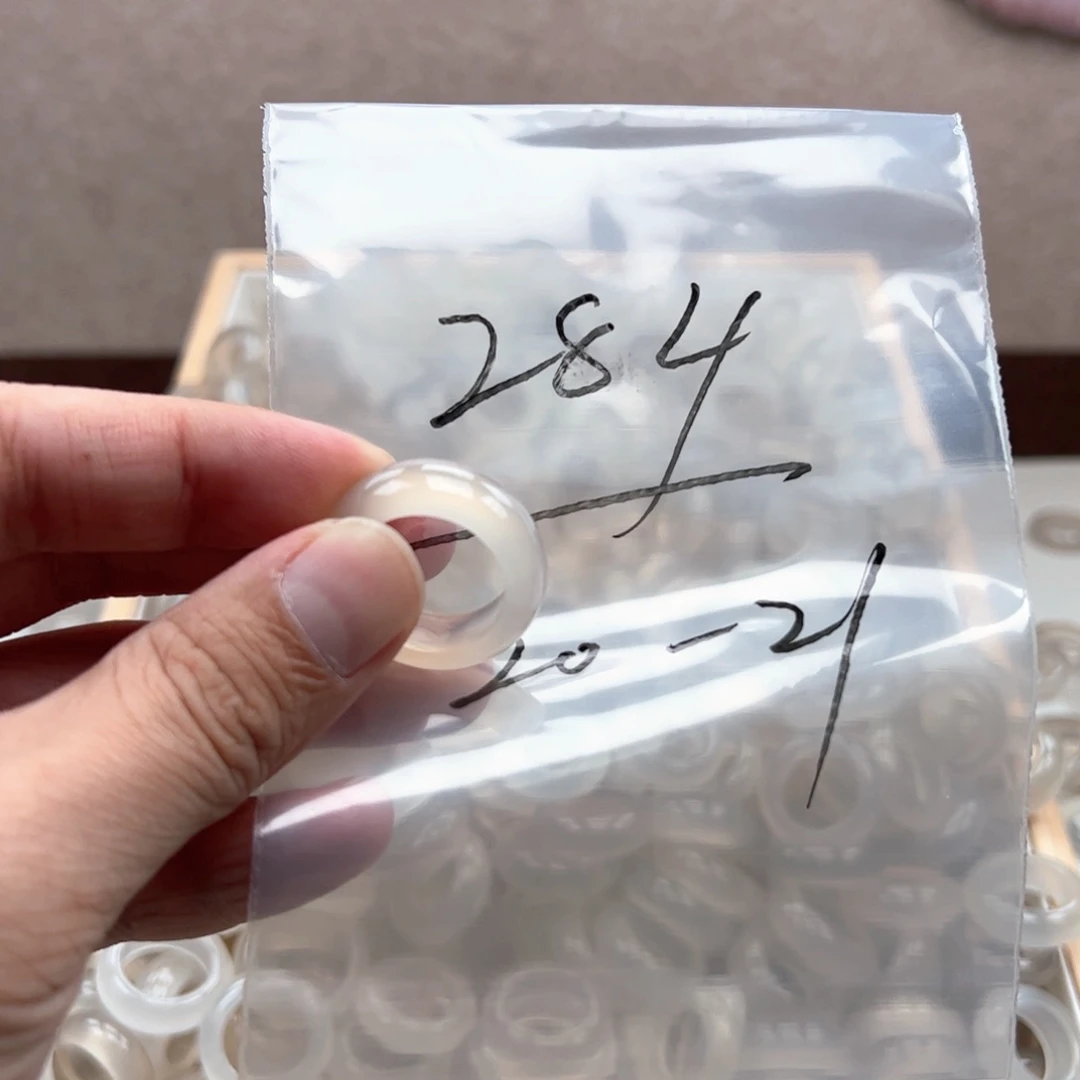 玛瑙/玉髓戒指未镶嵌