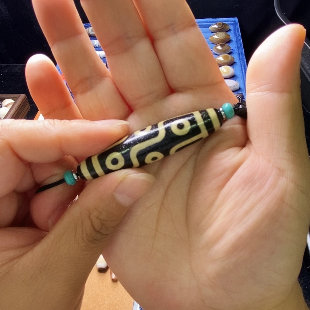 带***劲未镶嵌颈饰玛瑙/玉髓