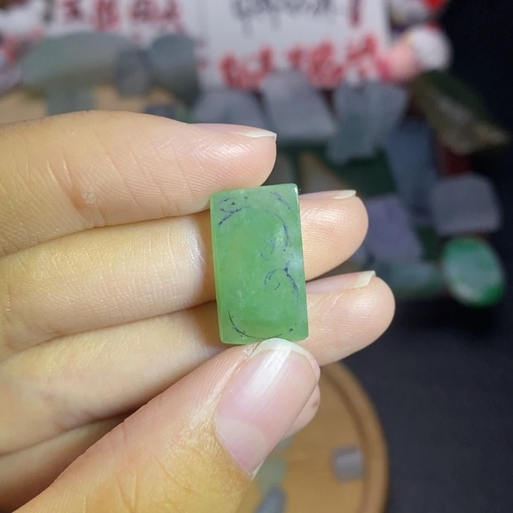 未镶嵌定制翡翠翡翠