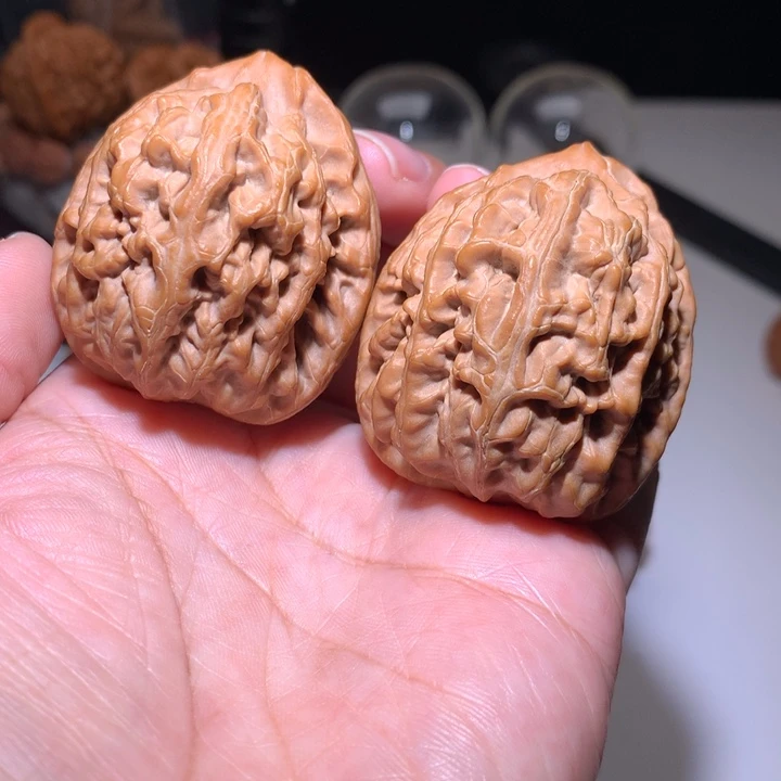 把件文玩核桃红锦鲤
