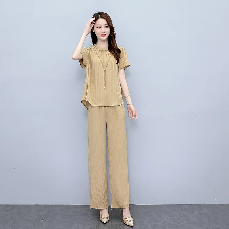 冰丝薄款休闲套装女夏季2025新款高端遮肉穿搭一整套两件套穿搭潮