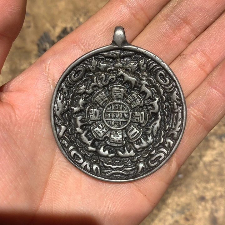 琉璃颈饰H****?喜欢的朋友