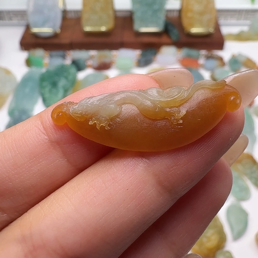 定制翡翠未镶嵌毛货