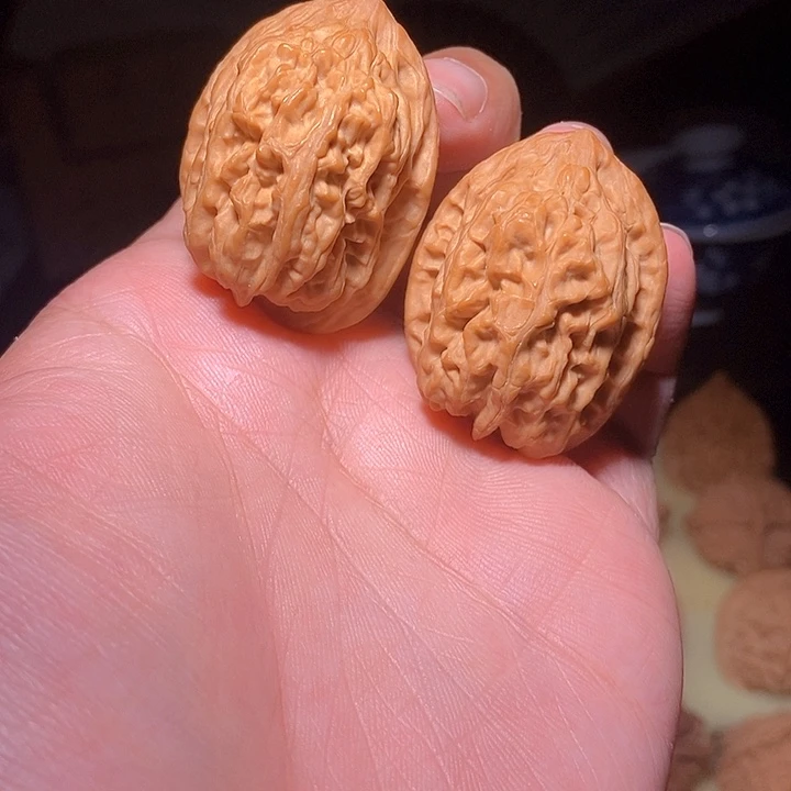 文玩核桃手把件宽城蜡鸡